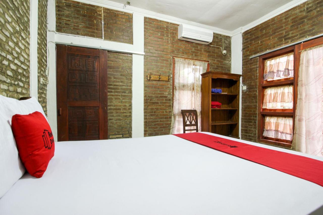 RedDoorz near Rumah Sakit Wirosaban Salakan Zewnętrze zdjęcie