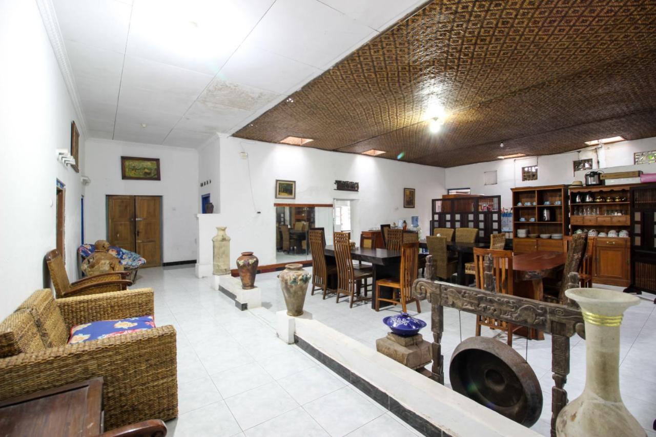 RedDoorz near Rumah Sakit Wirosaban Salakan Zewnętrze zdjęcie