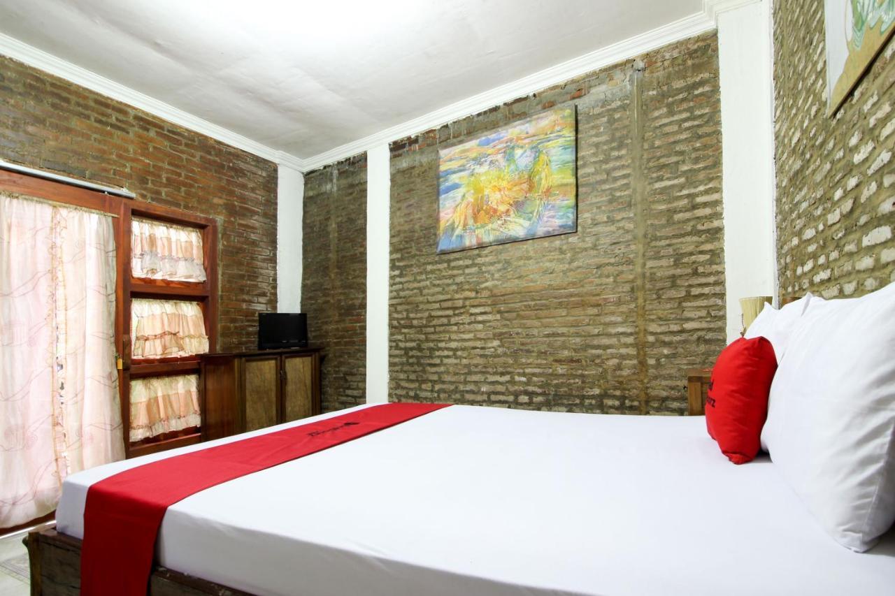 RedDoorz near Rumah Sakit Wirosaban Salakan Zewnętrze zdjęcie