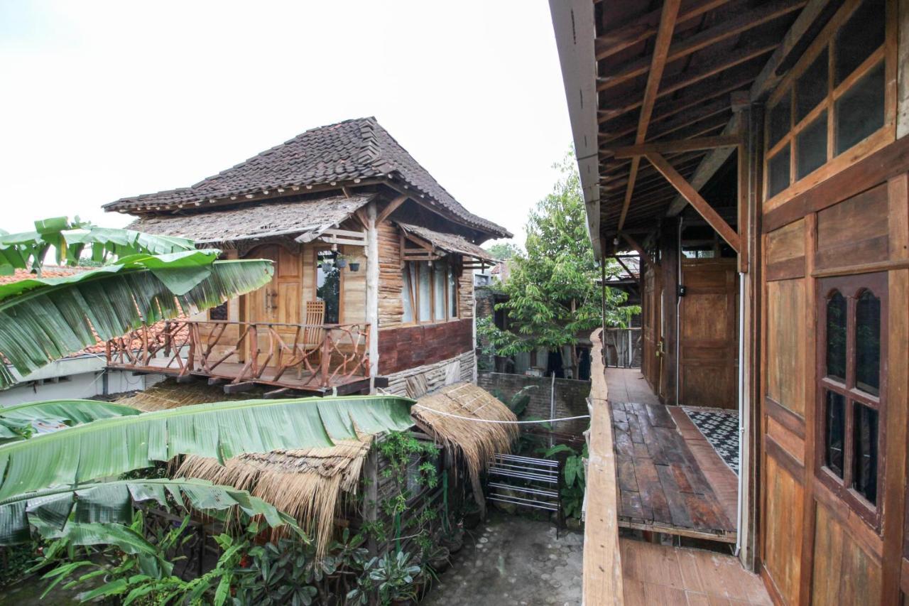 RedDoorz near Rumah Sakit Wirosaban Salakan Zewnętrze zdjęcie