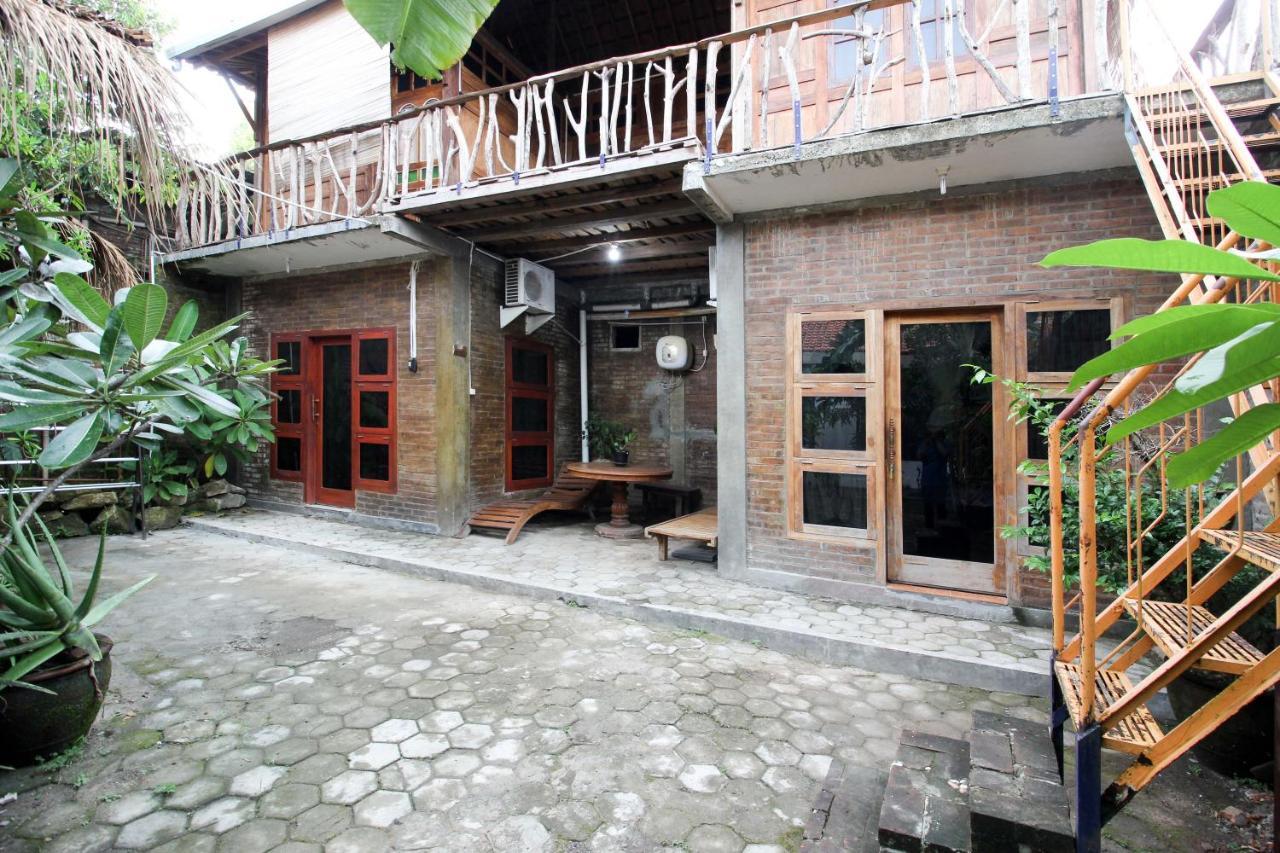 RedDoorz near Rumah Sakit Wirosaban Salakan Zewnętrze zdjęcie